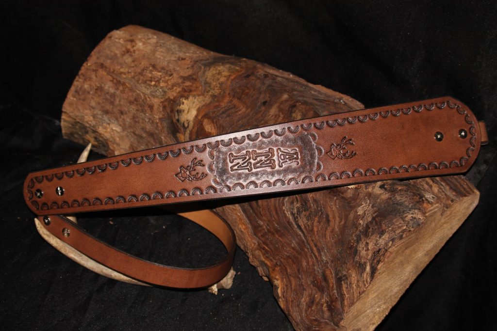 gagetown-knife-leather